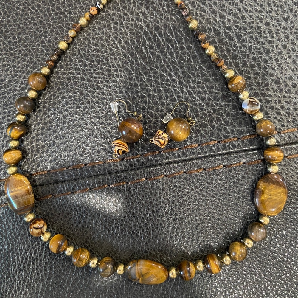 Tigers eye stone beaded necklace and earrings set